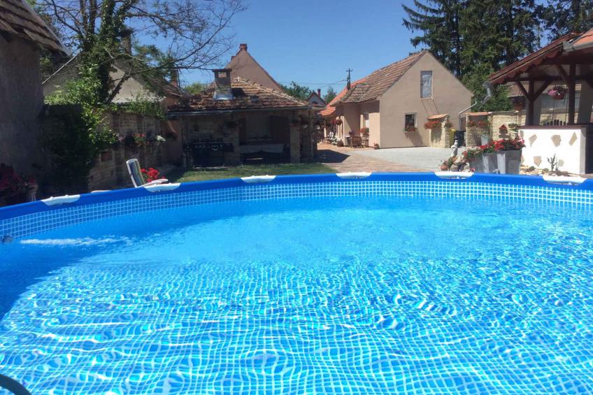 Holiday house with outdoor fireplace, washing machine and dishwasher - BF-Z6NR