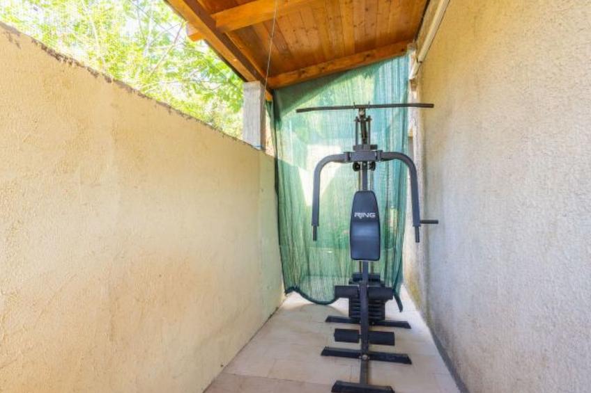 Beachfront Apartment house Hon with pool - foto 45