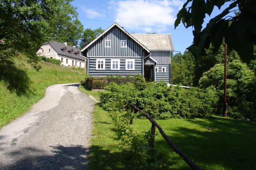 Charmantes, traditionelles Holzhaus - foto 9