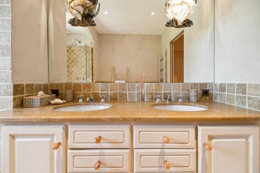 OC-369-MIGRANIERS - foto 96