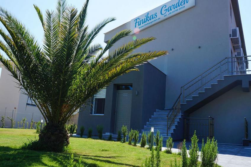 Finikas Garden Nikit