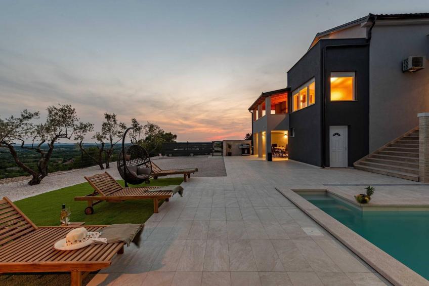 Villa Pezer with heated pool & sauna - foto 21