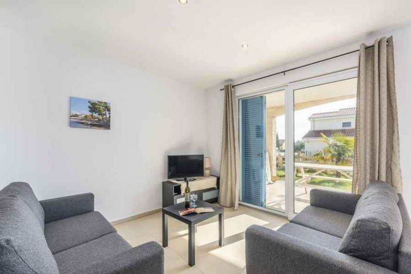 Holiday home with air conditioning and outdoor pool - BF-FF7H8 - foto 11