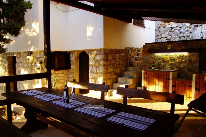 mit Pool in Lukovo Sugarje - foto 31