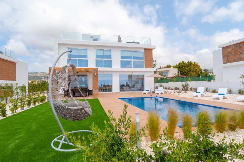 Luxuriöse Villa mit 4 Schlafzimmern, Pool und Whirlpool - foto 3