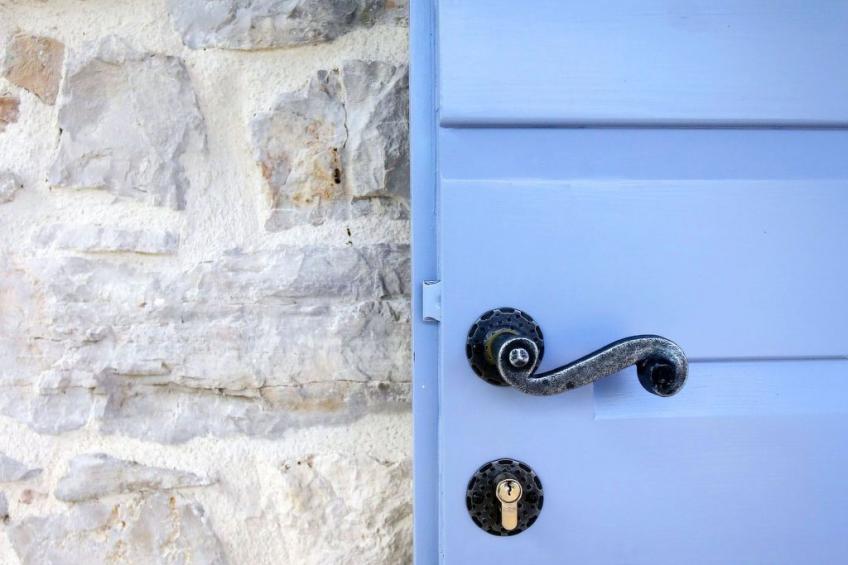 Traditionelles Steinhaus am Meer in Preko - foto 8