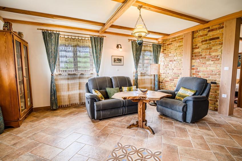 Hidden Authentic Haven Apartments - Two Bedroom Apartment with Balcony - foto 2