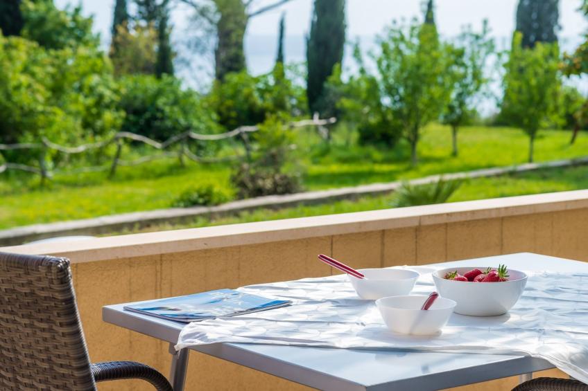 Color Apartments - Standard One-Bedroom Apartment with Terrace and Partial Sea View (Red) - foto 25