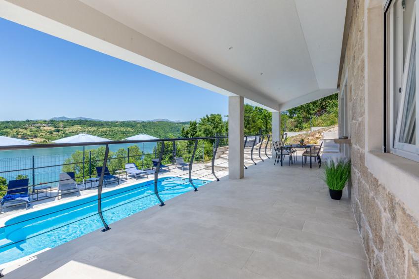 Escape on lake - foto 31