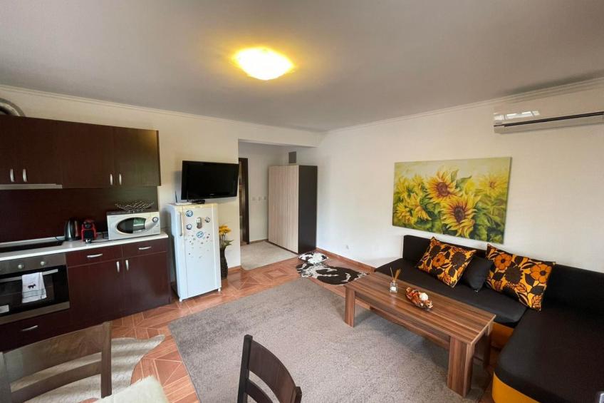 Wohnung in einer engen und ruhigen Anlage - foto 4