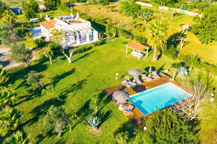 Villa Assunta Pool And Sea Near Roca - foto 7