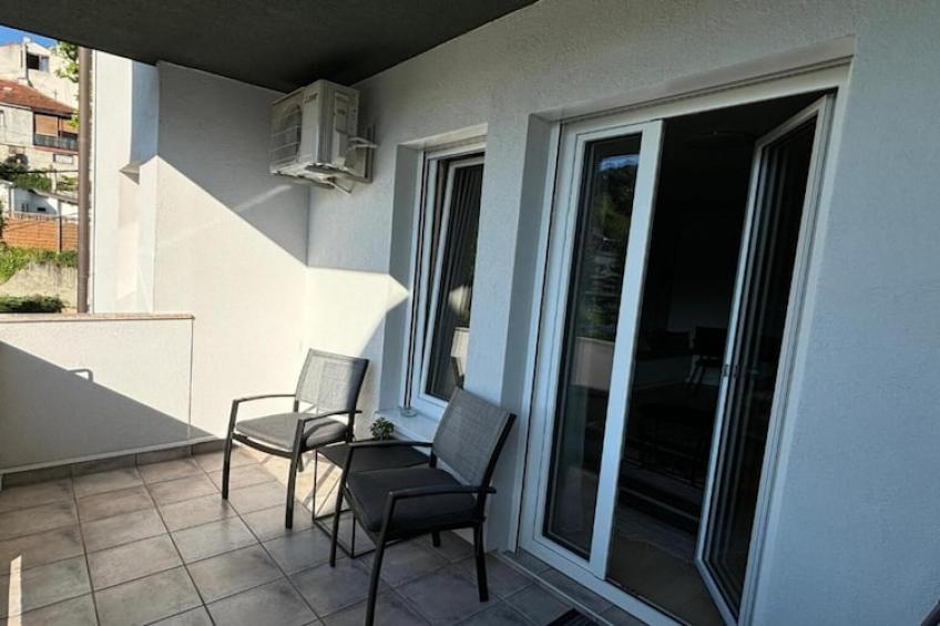 Modern & Charming - Free Private Parking - One Bedroom Apartment - foto 3