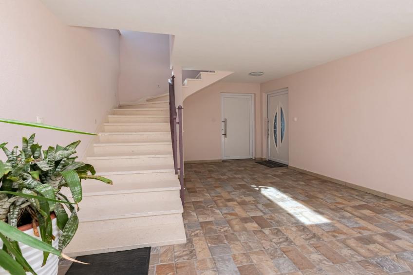 Apartments Hope (Dugi Rat) - Three-Bedroom Apartment with Jacuzzi  (Stanko) - foto 29