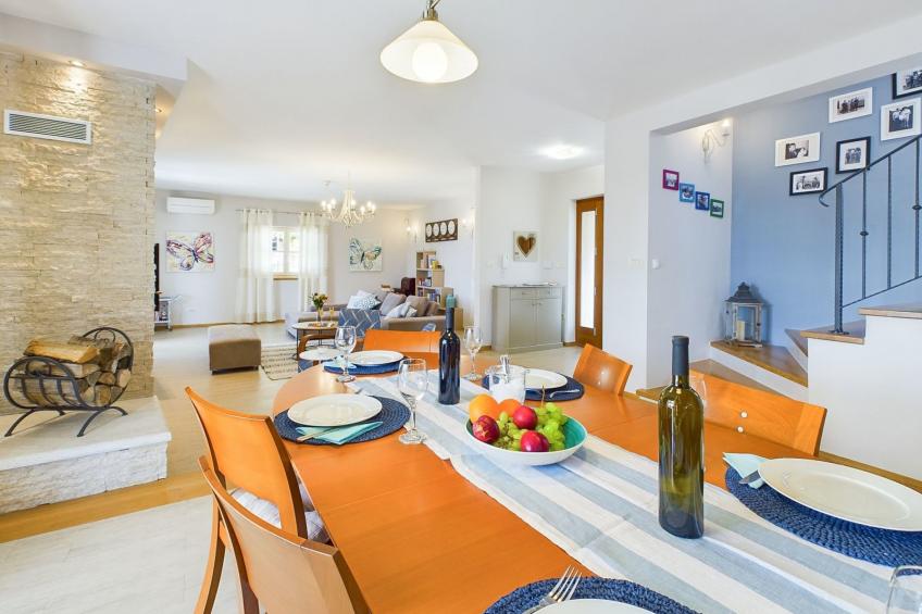 Luxuriöse Villa mit Schwimmbad und großem Garten - foto 9