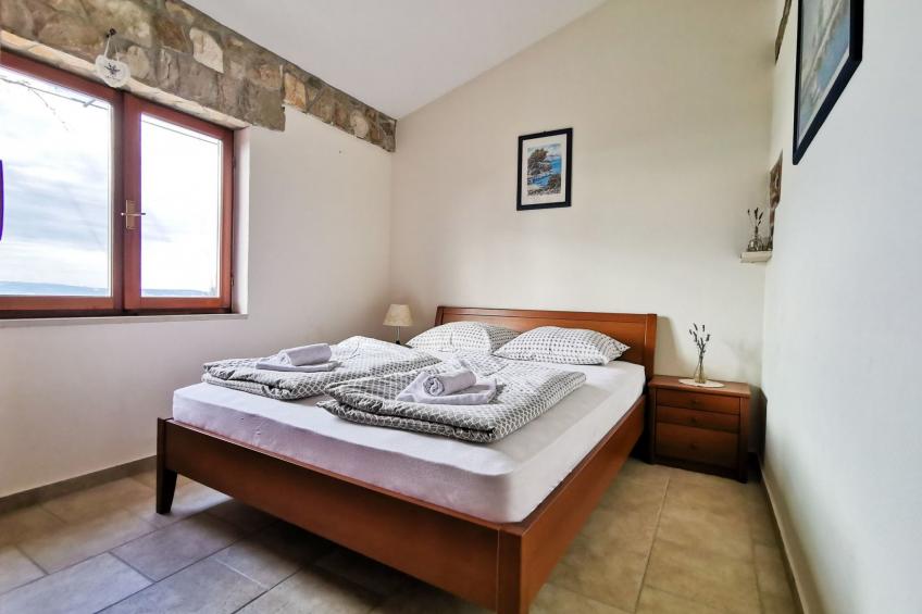 in Kaštel Lukšić mit großer Terrasse und Bergblick - foto 23