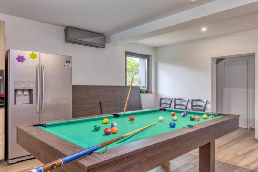 Four Bedroom Holiday House Mali Raj with Pool - foto 24