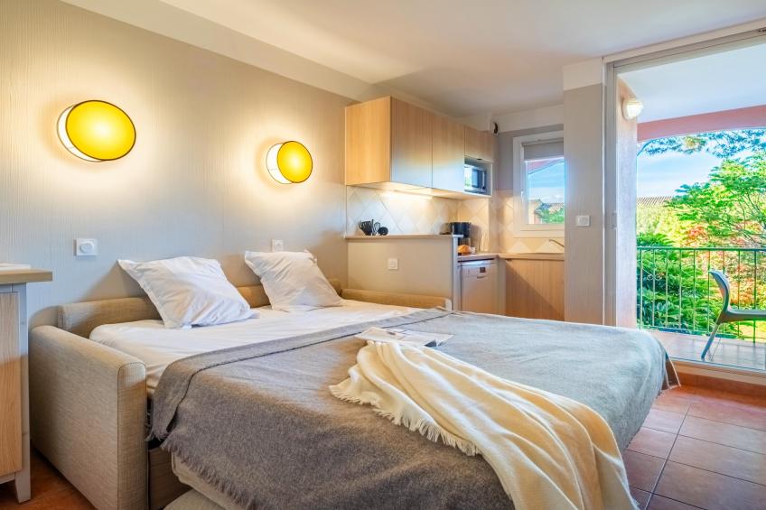 P&V Premium les Rives de Cannes Mandelieu Studio 4 people - 1 sleeping alcove - Terrace or balcony - Renovated - foto 3