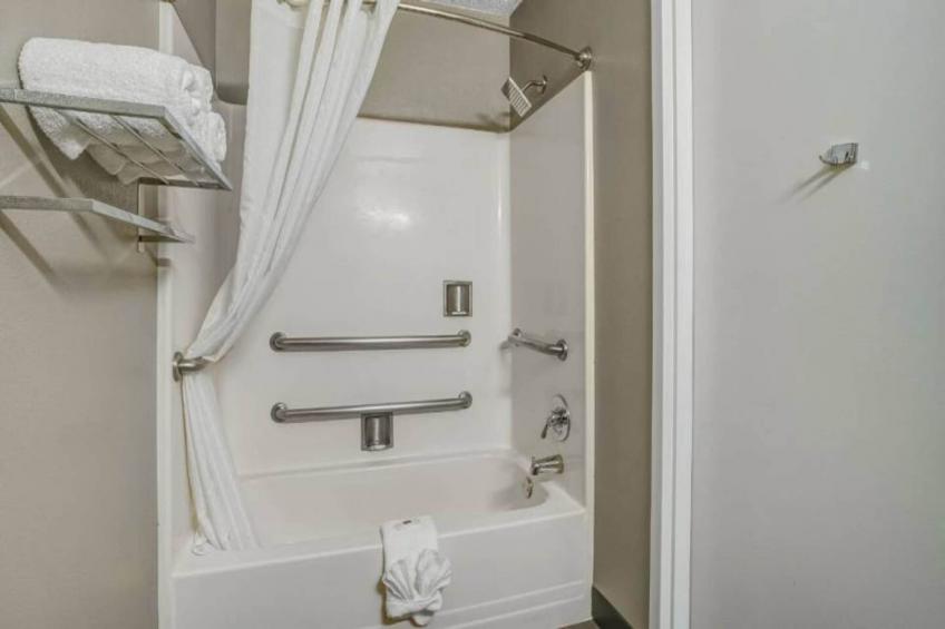 2 Queen Beds  Non-Smoking Mini Fridge - foto 31