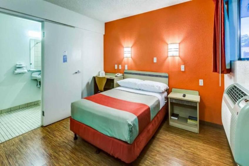 1 Queen Bed - foto 5