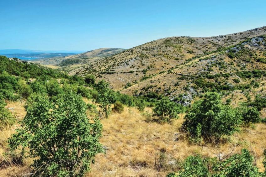 Countryside Idyllic Holiday Home with Pool - Three Bedroom Holiday Home with Pool - foto 16