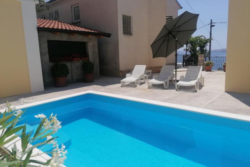 Gesamte Wohnung mit Terrasse und Meerblick