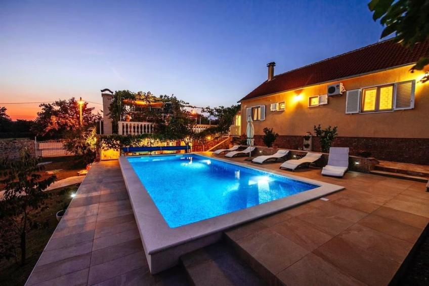 Villa Sucic with private pool - foto 24