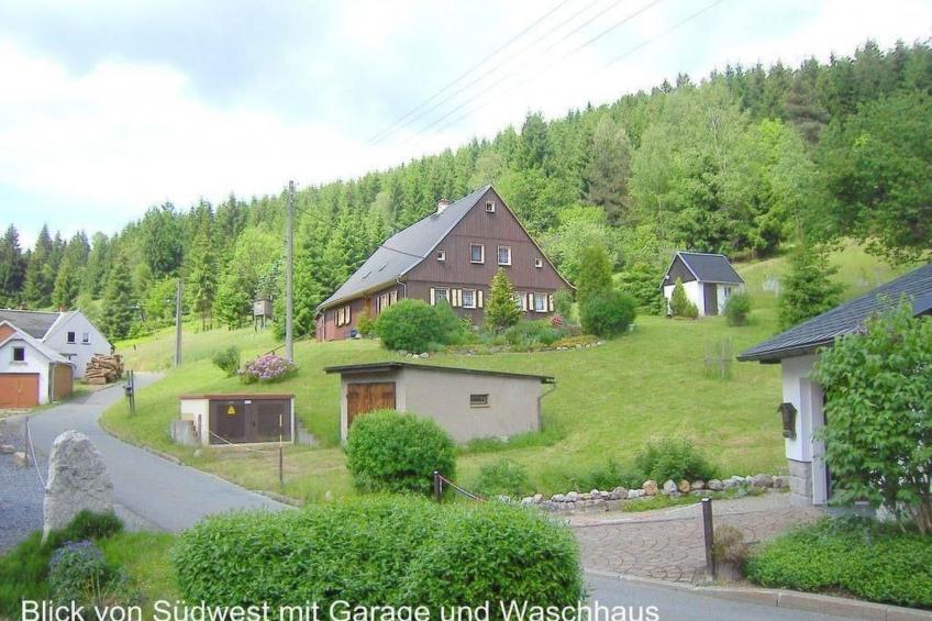 Tolles Ferienhaus in Klingenthal mit Großem Garten
