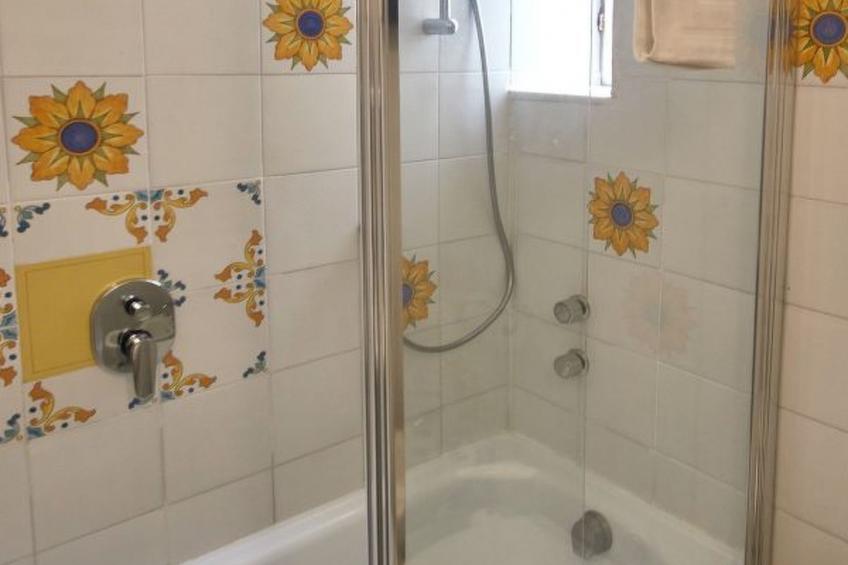 L'affresco caprese a 10 minuti dalla piazzetta - foto 9