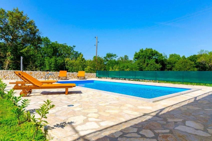 Tranquil Oasis Holiday Home Primorski Dolac with Pool - Three Bedroom Holiday Home with Pool - foto 26