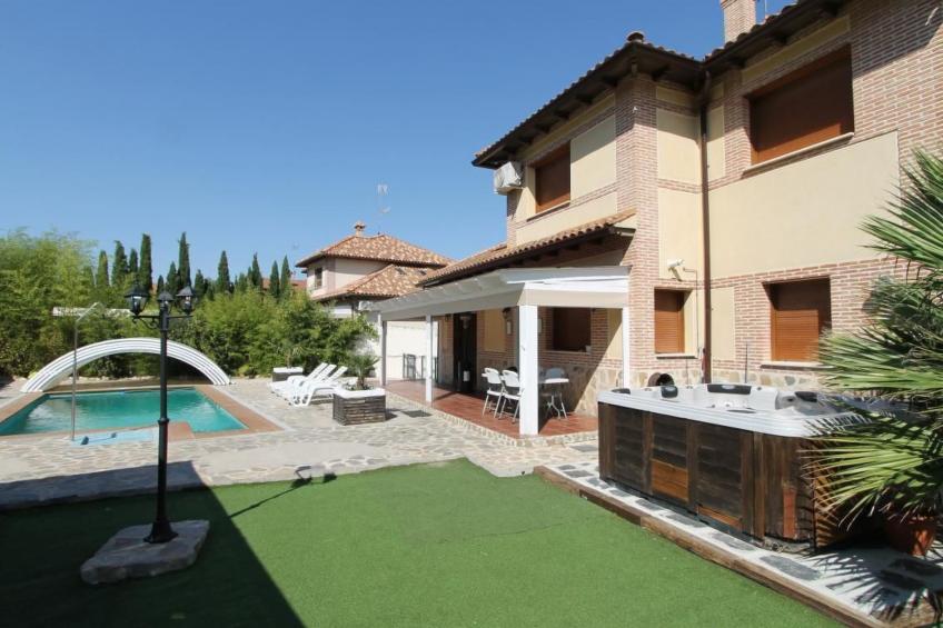 in Seseña mit großem Garten - foto 53