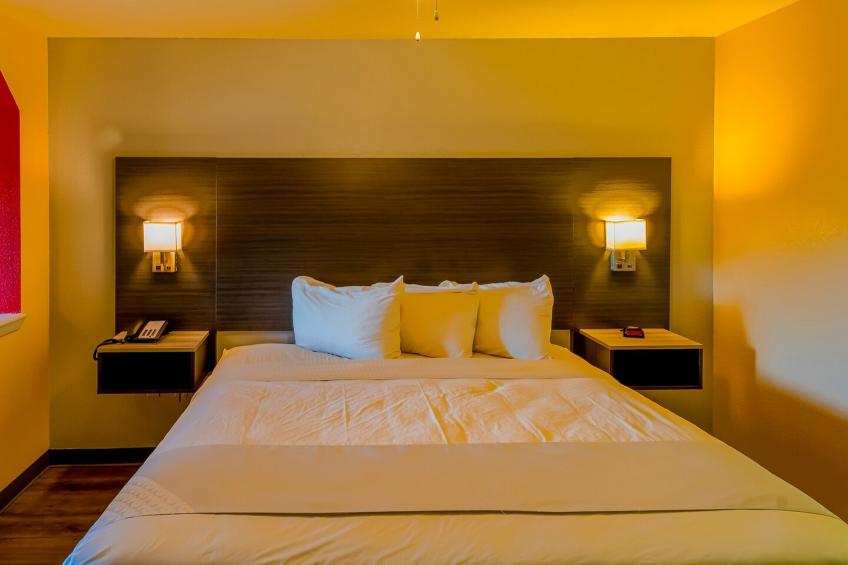 King Bed Accessible - foto 16