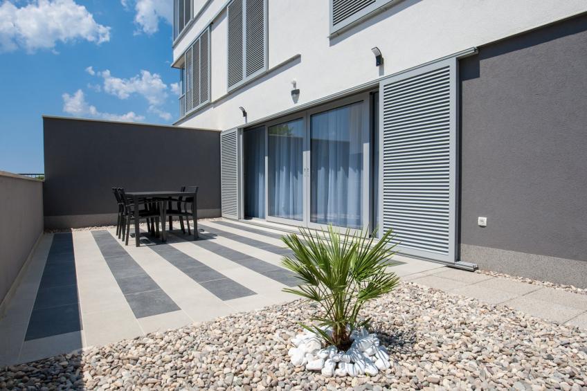 Apartments Dva Galeba - Standard One Bedroom Apartment with Terrace (101) - foto 11