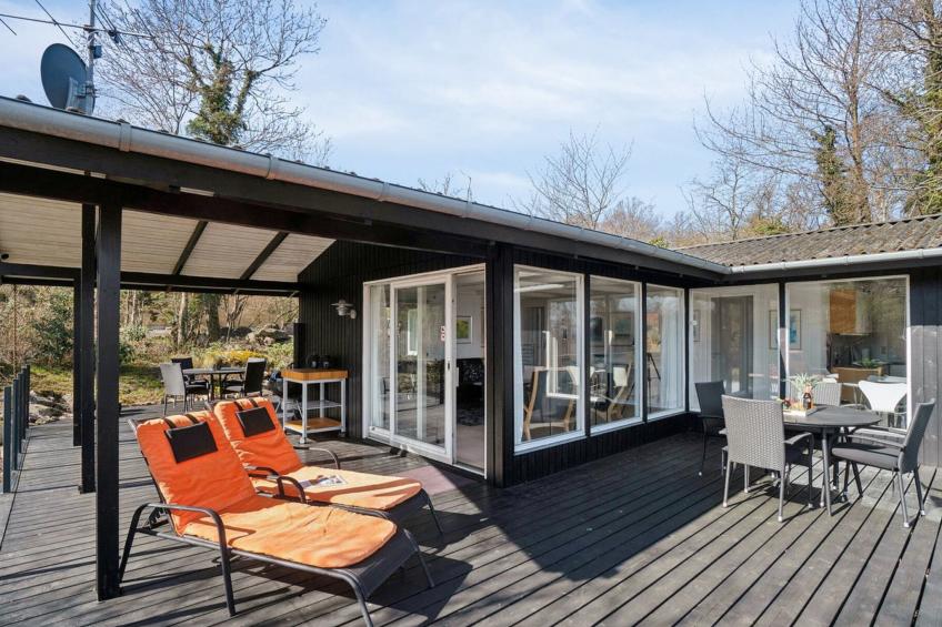 "Caren" - 75m from the sea