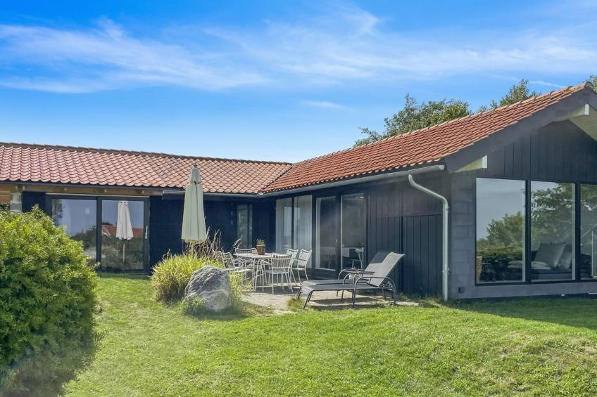 "Karlotta" - 500m from the sea