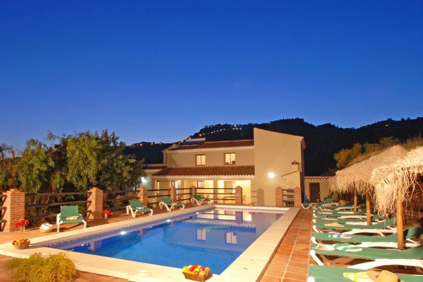 Villa Los Poyatos, beheizter Pool, Wifi, AC,BBQ - foto 2