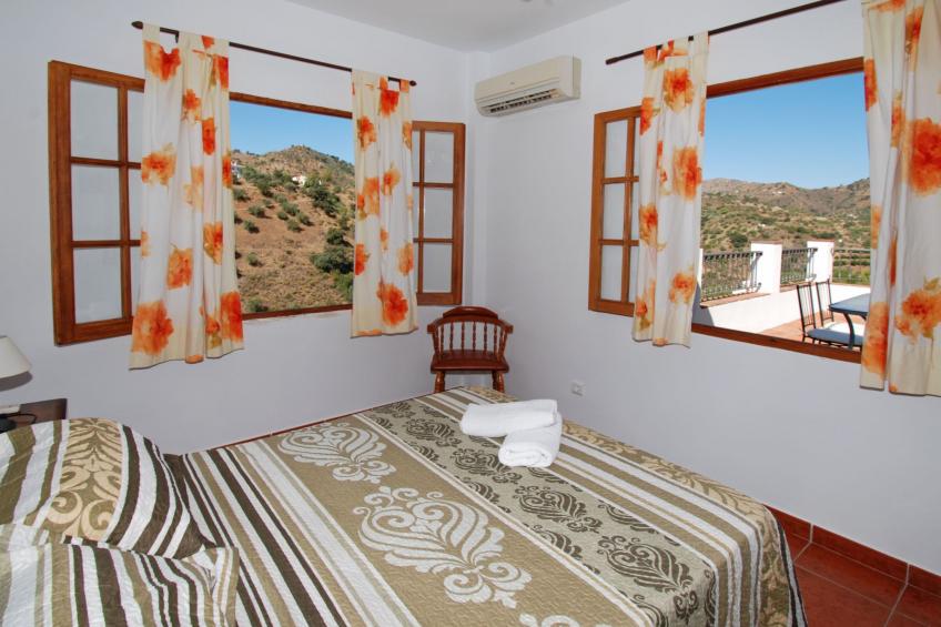 Villa Los Pinos, Beheizter Pool, Wifi, AC, BBQ - foto 7