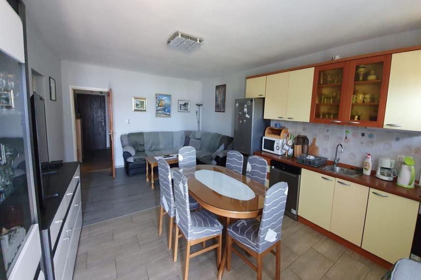 Spacious Apartment Steps from the Beach, with Private Terrace and Grill - Three Bedroom Apartment - foto 4