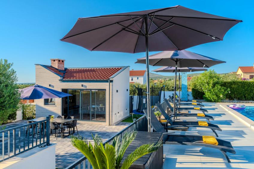 Beautiful villa Lara in Vrana with pool - foto 13