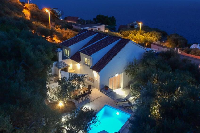 3 Schlafzimmer Villa mit beheiztem Pool und Meerblick - foto 75