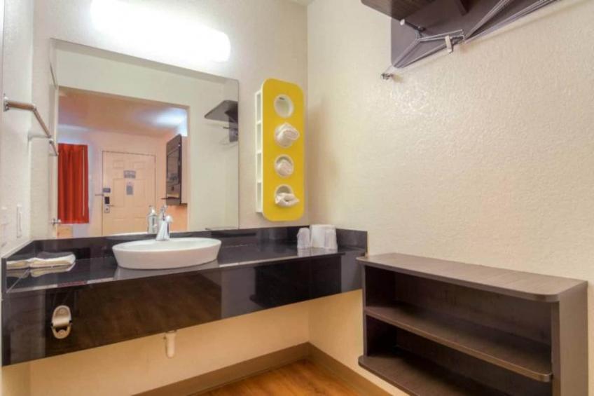 2 Full Beds  ADA/Tub Non-smoking - foto 16