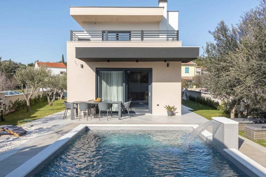 Villa met privé zwembad - VW-8H6WB