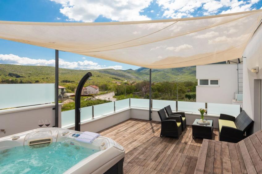 in Dugopolje mit Beheiztem Pool - foto 46