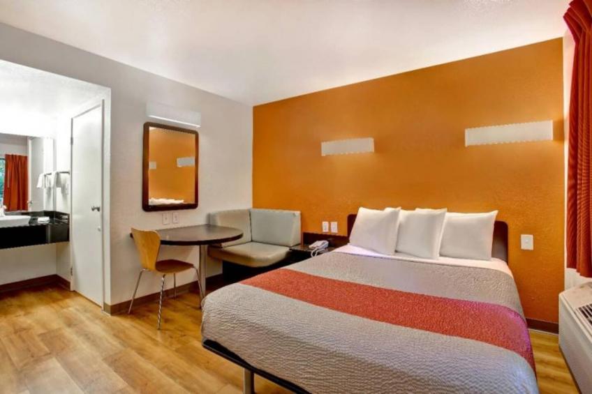 1 Queen Bed - foto 26