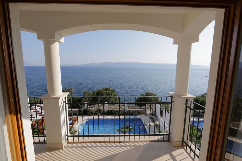 Wohnung "Zayml Povile" mit Blick auf das Wasser - foto 6