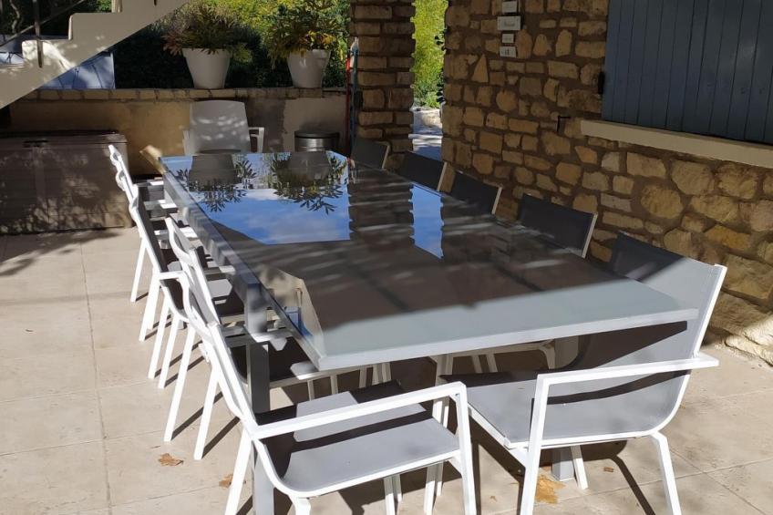 Schöne provenzalische Villa Les Carlets mit Pool - foto 26