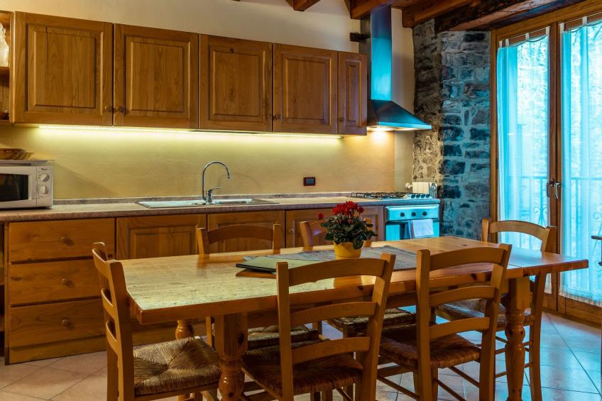 Dreistöckiges Apartment in einem historischen Gebäude - foto 2