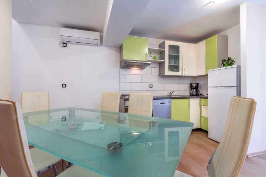 Holiday house with pool - BF-6DNH9 - foto 11