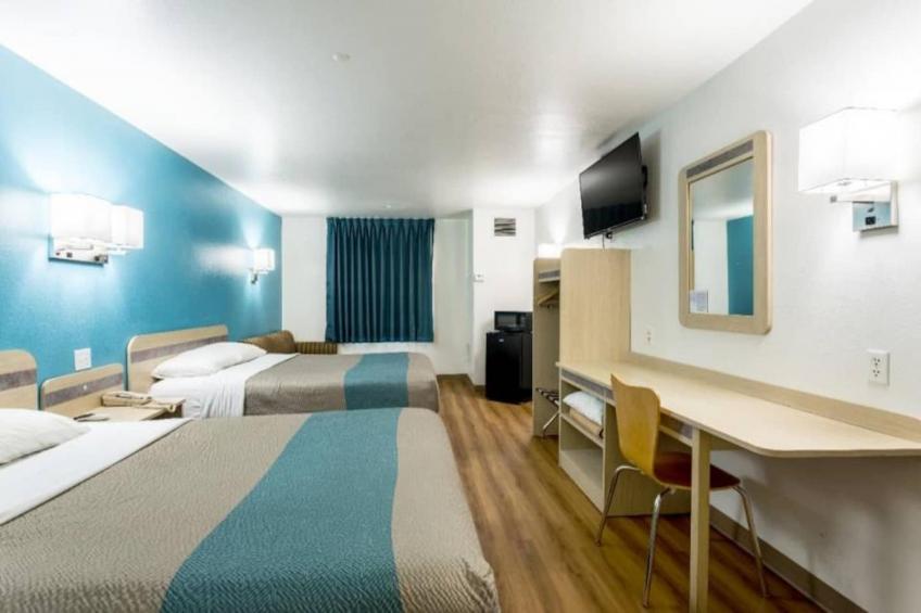 2 Full Beds  Smoking - foto 12
