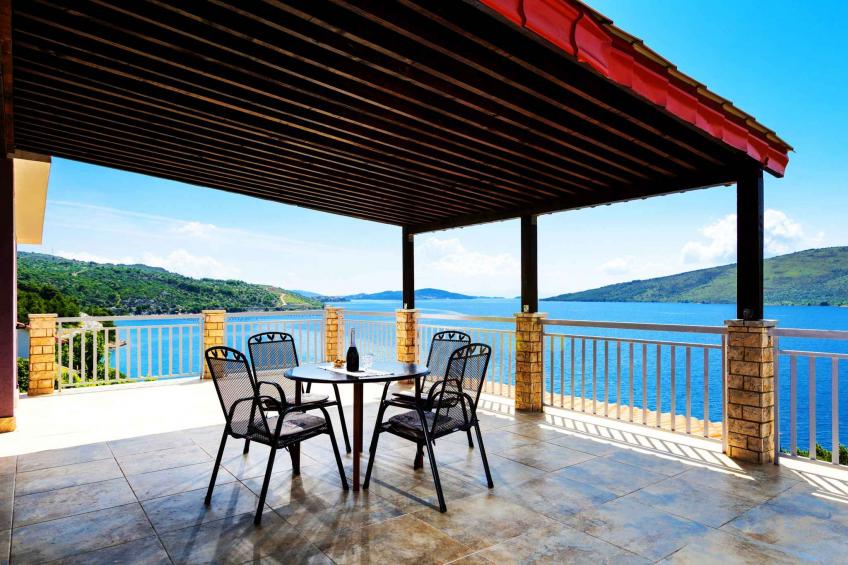 Holiday home with pool, with sea view - BF-GWZNZ