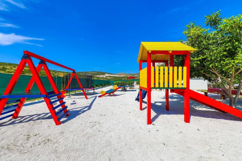 Scenic Elegant Trogir Villa with Pool - Five Bedroom Villa - foto 58